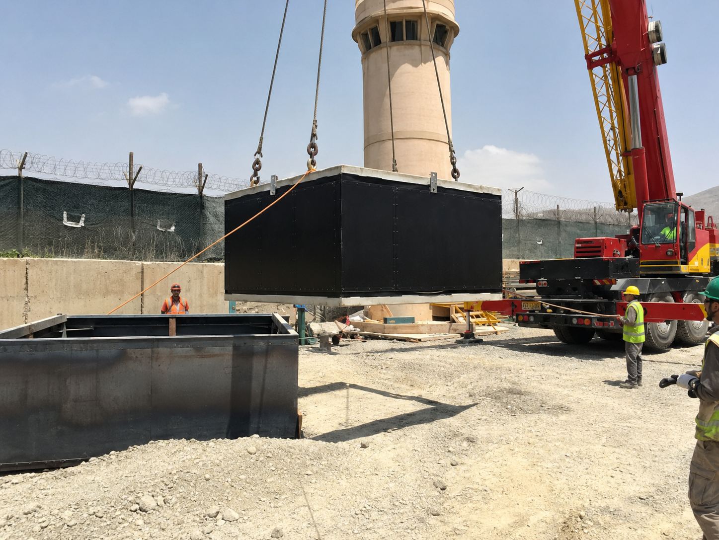 Wastewater lift station structure placement and process interface